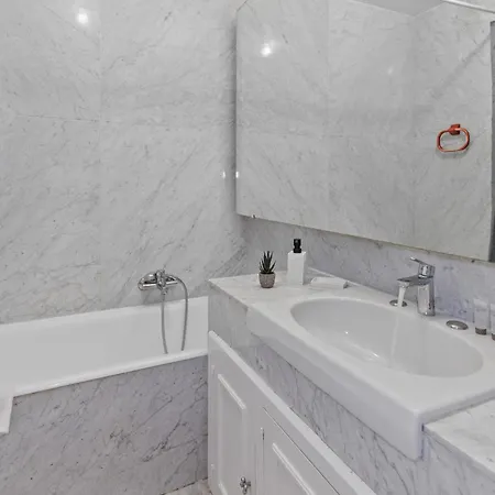 La - Spacious - Sea View - Parking - Ac - Pool Apartament *