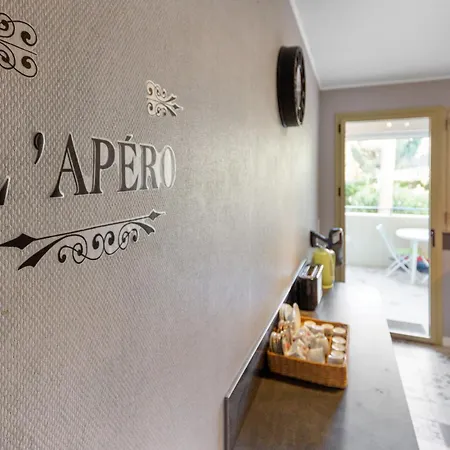 La - Spacious - Sea View - Parking - Ac - Pool * Antibes