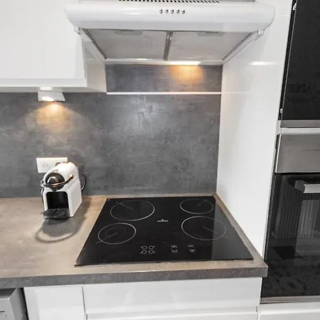 La - Spacious - Sea View - Parking - Ac - Pool Apartament