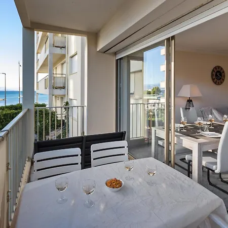 La - Spacious - Sea View - Parking - Ac - Pool Apartament *