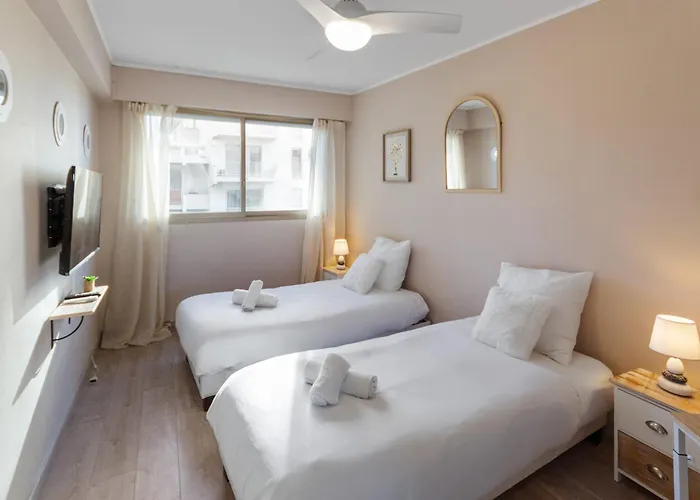La - Spacious - Sea View - Parking - Ac - Pool Lejlighed Antibes