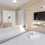 Apartamento La - Spacious - Sea View - Parking - Ac - Pool *