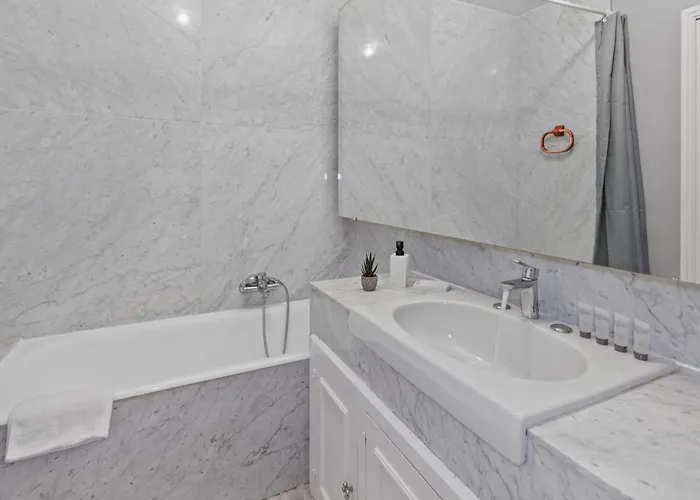 La - Spacious - Sea View - Parking - Ac - Pool Apartmán *