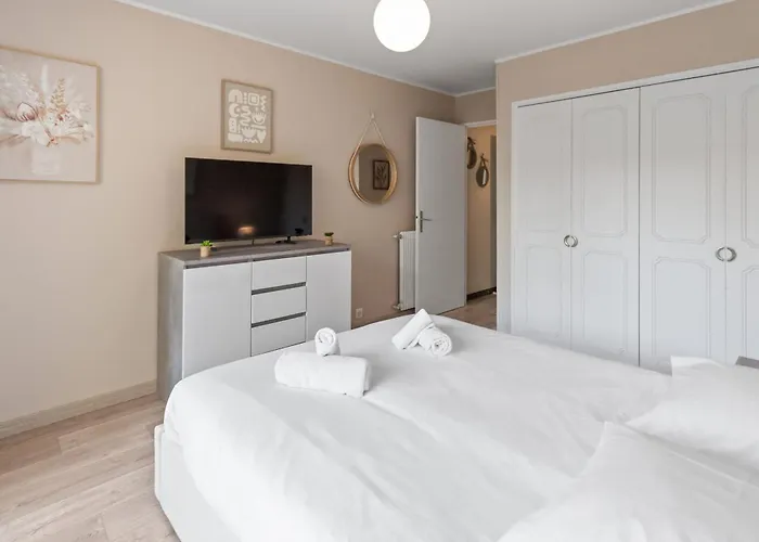 Apartmán La - Spacious - Sea View - Parking - Ac - Pool Antibes