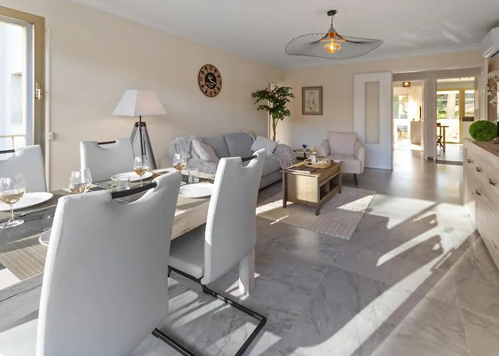 Appartamento La - Spacious - Sea View - Parking - Ac - Pool *